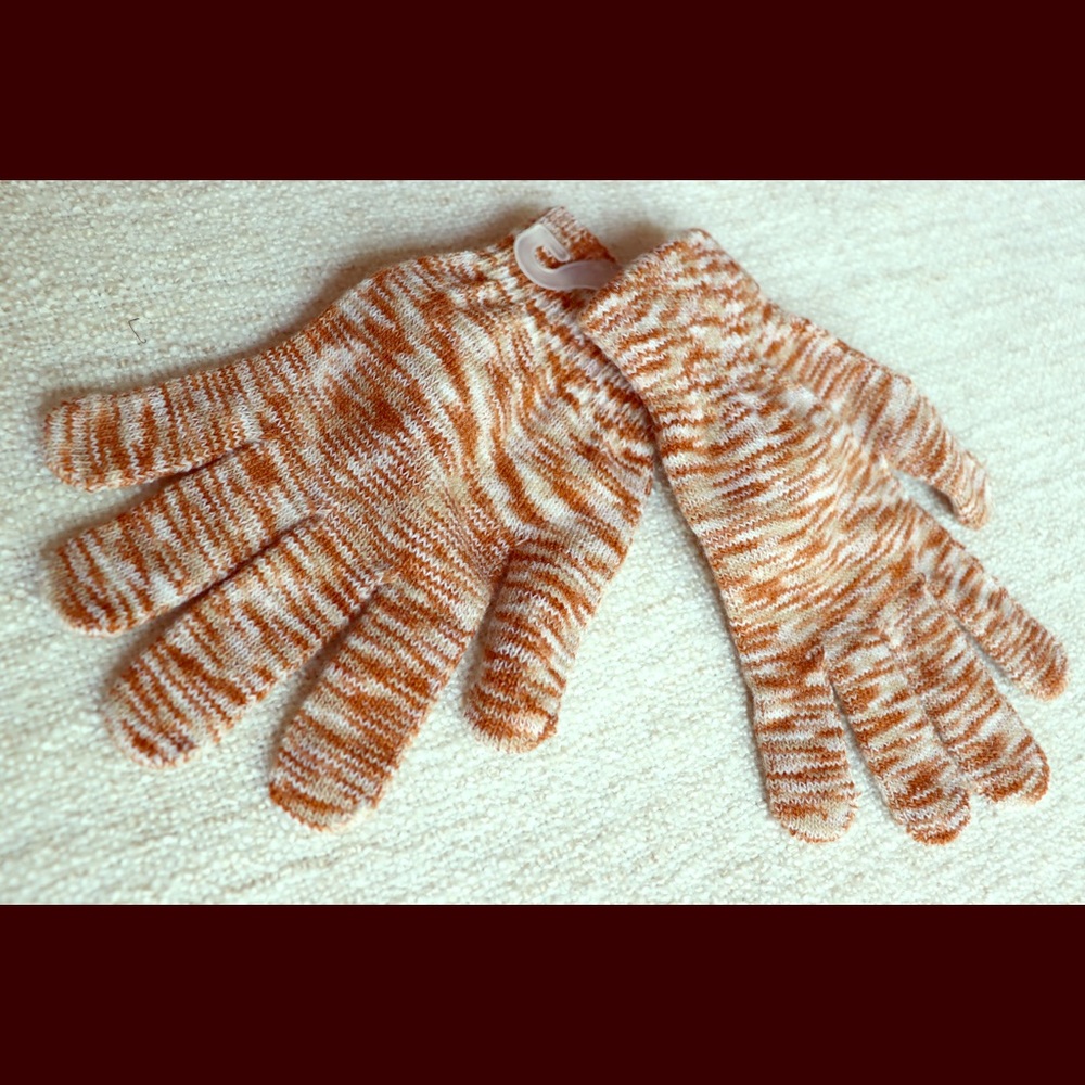 Brown multi colored knit gloves